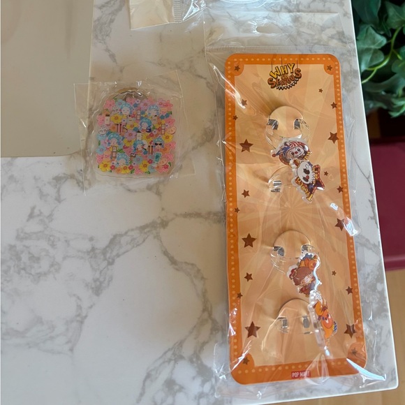 Colorful Kids Accessory Set - Picture 3 of 3